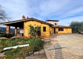 20250130_150508.jpg - Villa Strada di Campo Sardella, Amelia - photo 28