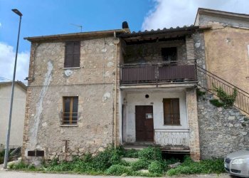 IMG-20250502-WA0147.jpg - Porzione di casa macchie, Amelia - foto 1