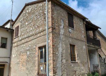 IMG-20250502-WA0163.jpg - Porzione di casa macchie, Amelia - foto 3