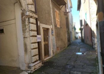 5f96f010-45bc-471d-b5c6-e80e7e375082.jpeg - Porzione di casa Via Umberto I, Alviano - foto 4