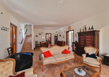 20240628_123321.jpg - Casale Strada del Poggio, Avigliano Umbro - foto 4