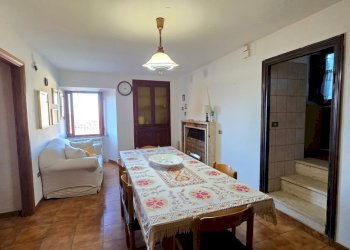 asppartamento centro storico (9).jpg - Quadrilocale Baschi - foto 3