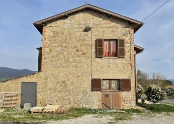 20250321_154654.jpg - Rustic SP92 95, Baschi - photo 1