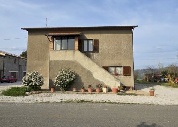 20250321_154103.jpg - Rustic SP92 95, Baschi - photo 4