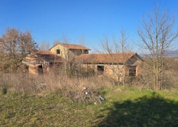 20250306_154048.jpg - Rustico Frazione Romazzano, Todi - foto 2