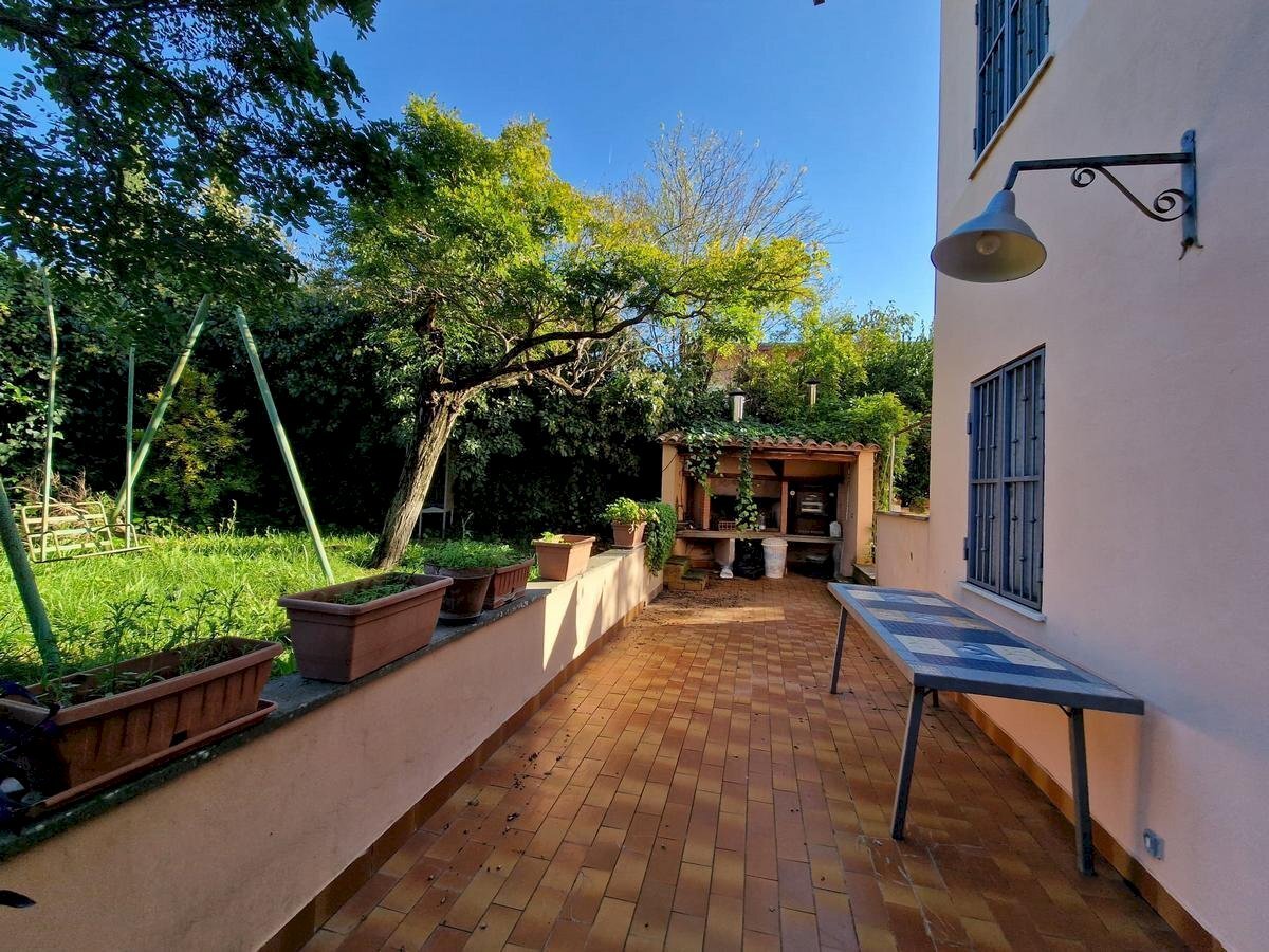 esterno (3).jpg - Terraced Villa Via Case Vecchie 11, Baschi - photo 3