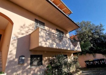 esterno (7).jpg - Villa a Schiera Via Case Vecchie 11, Baschi - foto 2