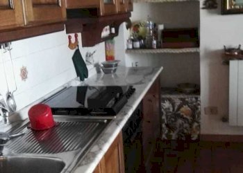 27b6c0a4-682a-4102-8d55-320dac05315e.jpeg - Casa semi indipendente Piazza Umberto I, Attigliano - foto 11