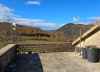 terrazzo1.jpg - Azienda agricola Vocabolo Capanni snc, Baschi - foto 26