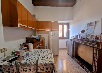 20241201_113457.jpg - Portion of a house Via Camillo Benso Conte di Cavour, Lugnano in Teverina - photo 9