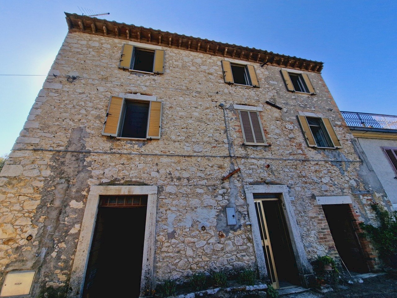 20240911_103402.jpg - Townhouse Via del Fossato, Guardea - photo 2