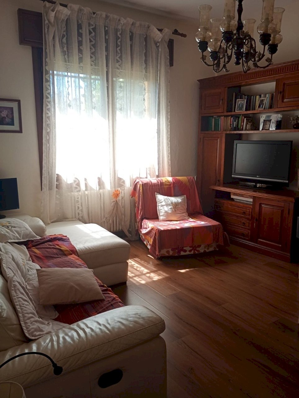 aefd68b3-6f92-43f0-b646-b1b4c69472e6.jpg - Villa Rovigo - foto 3