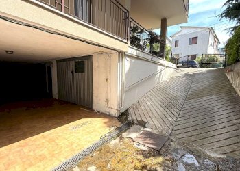 WhatsApp Image 2025-06-23 at 10.16.54.jpeg - Box Via Antonio Riccoboni 23, Rovigo - photo 3