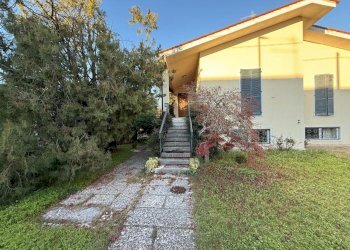 WhatsApp Image 2024-12-11 at 10.43.20 (4).jpeg - Porzione di casa Piazza Fetonte 42, Crespino - foto 1