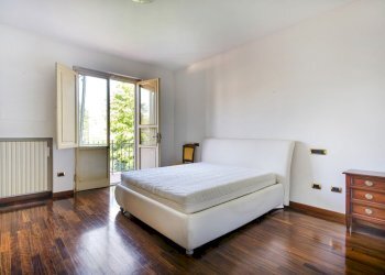 28.jpg - Villa Pisa - foto 19