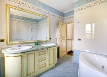 34.jpg - Villa Pisa - foto 25