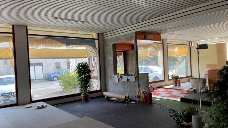 thumb.png - Locale Commerciale Piazza Marconi 15, Val Liona - foto 1
