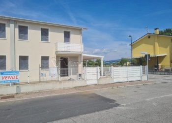 WhatsApp Image 2025-05-26 at 09.33.11.jpg - Casa indipendente via degli alpini sn, Albettone - foto 2