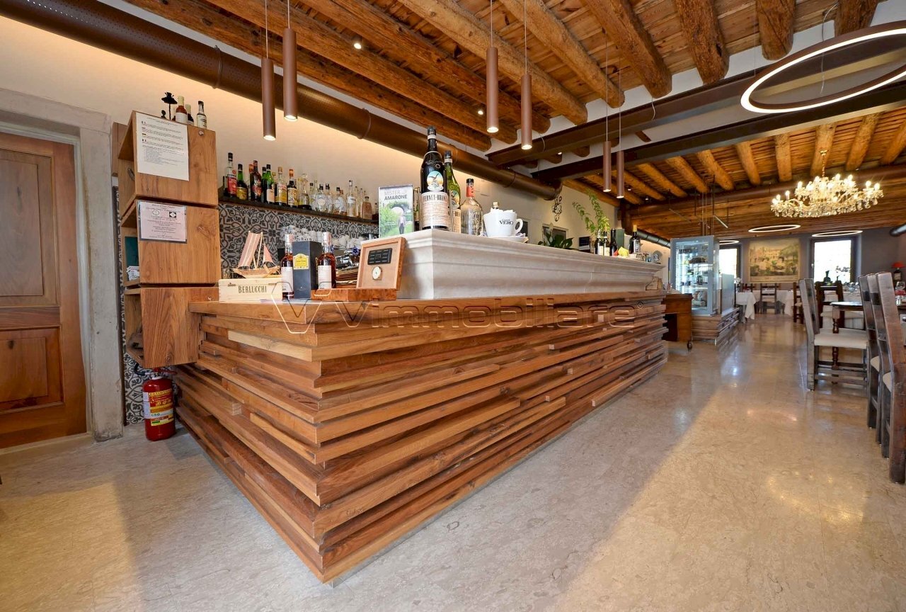 Locale Commerciale via Roma, Noventa Vicentina - foto 1