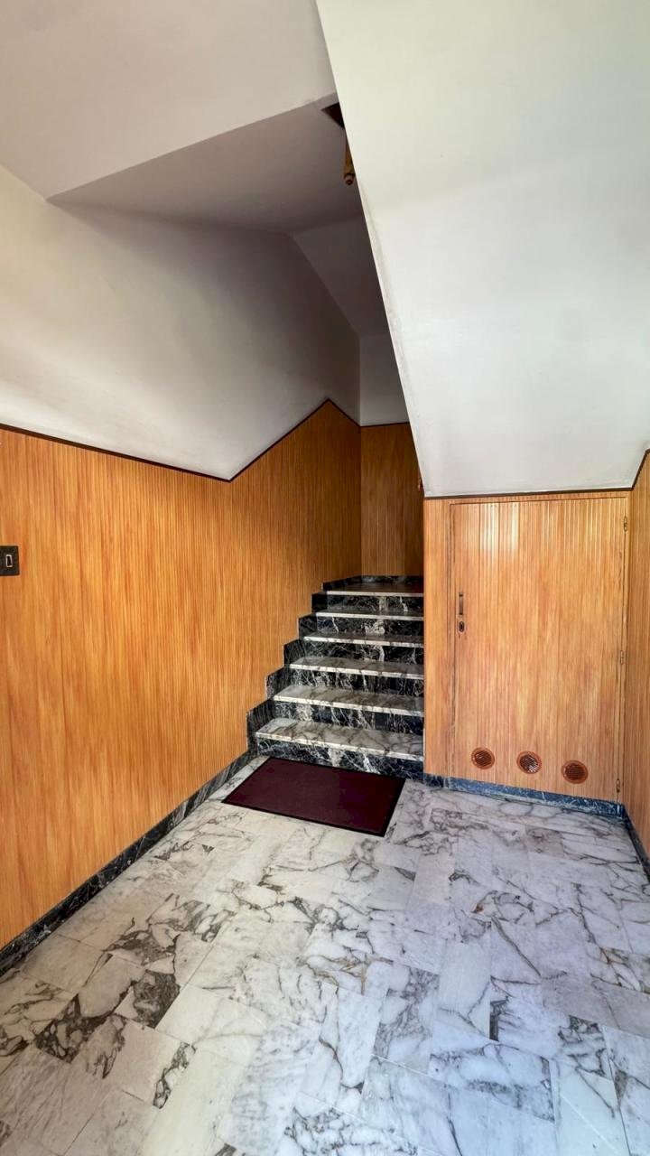 vano scala - Appartamento Via Luigi Finamore Pepe, Monopoli - foto 3