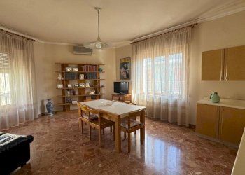 sala da pranzo - Appartamento Via Luigi Finamore Pepe, Monopoli - foto 1