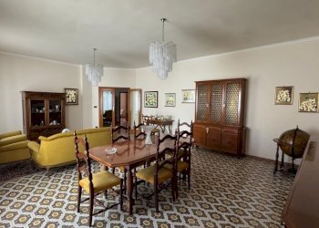 soggiorno - Appartamento Via Luigi Finamore Pepe, Monopoli - foto 8