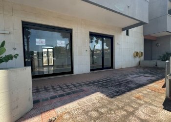 prospetto esterno - Locale Commerciale VIA VITTORIO VENETO, Monopoli - foto 2