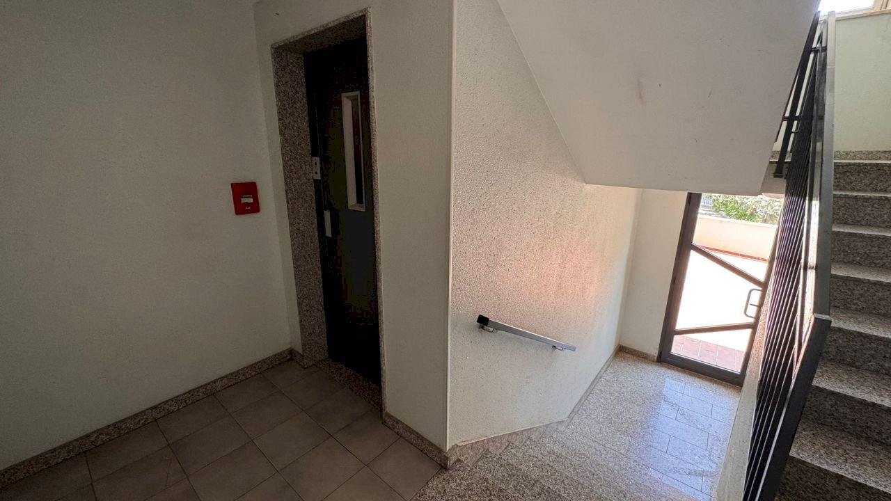 vano scala - Trilocale Via Michelangelo Buonarroti, Monopoli - foto 3