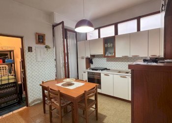 cucina - Quadrilocale Via Padre Manghisi 36, Monopoli - foto 8