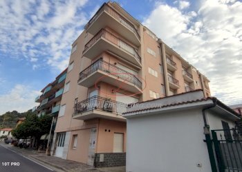 Palazzo - Bilocale Via Moreno 23, San Bartolomeo al Mare - foto 5