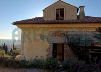 IMG_20231107_154452.jpg - Villa Via Fanny Roncati Carli, Imperia - foto 29