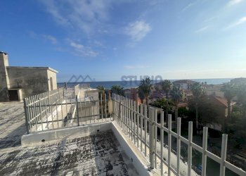 IMG_4244.JPG - Trilocale Corso Villaregia 44, Riva Ligure - foto 1