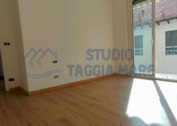 12f56d02-1ac3-4e13-a18b-704dc0d59f4c.jpg - Trilocale Via Lamarmora, Sanremo - foto 13