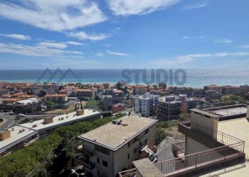 1.jpg - Quadrilocale Via Pastonchi, Riva Ligure - foto 3