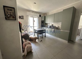 1.JPG - Trilocale Via Mameli, Taggia - foto 2