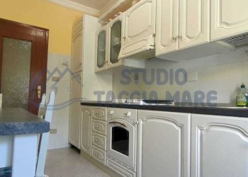 e12429e7-c432-468e-ab89-ead0795f6b8a.jpg - Trilocale Via Cristoforo Colombo, Vallecrosia - foto 10