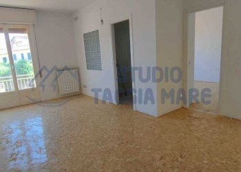 c0676a96-6404-4fa3-b982-0da229e7924c.jpg - Appartamento Via Goffredo Mameli, Taggia - foto 2