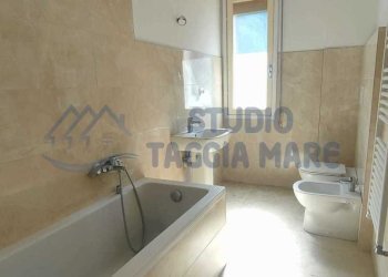 478ff6f7-2635-4785-b00b-c9bedbae0179.jpg - Appartamento Via Goffredo Mameli, Taggia - foto 11