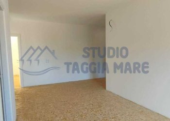 fee2566a-024b-4537-9ee5-5467ff053c92.jpg - Appartamento Via Goffredo Mameli, Taggia - foto 22