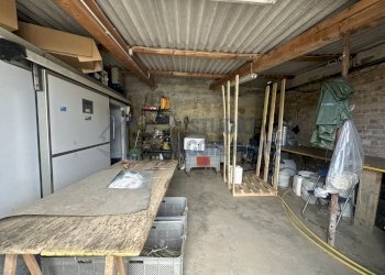 IMG_5560.JPG - Magazzino Via Terzorio, Santo Stefano al Mare - foto 2