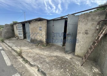 IMG_5567.JPG - Magazzino Via Terzorio, Santo Stefano al Mare - foto 12