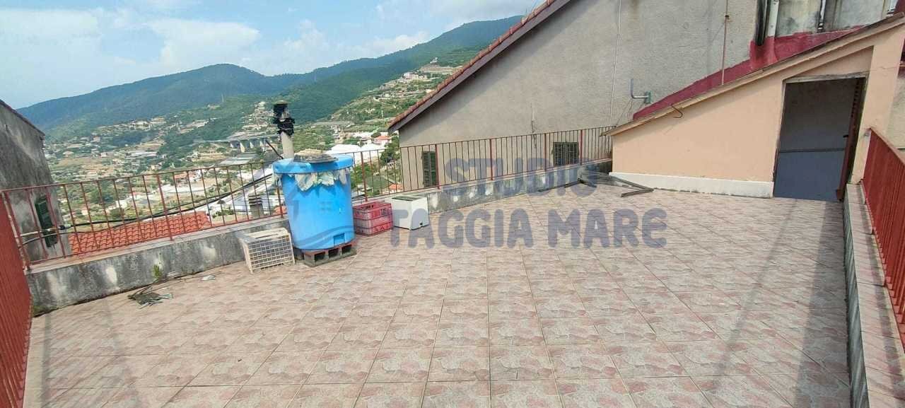 1cb2b4da-f569-4ae3-b11a-e940ddd62fa4.jpg - Appartamento vicolo Savona, Sanremo - foto 2