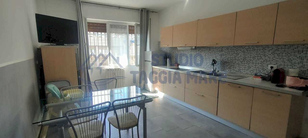 feab95fb-e83a-412c-a0ee-d28ff835651a.jpg - Two-room apartment via caduti del lavoro 6, Sanremo - photo 1