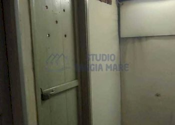 843a5221-d033-4098-a976-a0d879e05268.jpg - Capannone Via Zeffiro Massa 118, Sanremo - foto 1