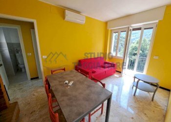 Immagine WhatsApp 2025-06-12 ore 09.29.37_2aa7d804 - Trilocale Via Dante Alighieri 25, Montalto Carpasio - foto 4