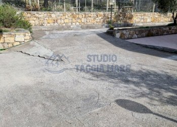 PHOTO-2023-03-06-10-41-38 10.jpg - Villa Via Fanny Roncati, Imperia - foto 12