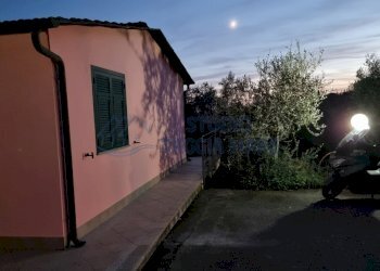 PHOTO-2023-03-06-10-41-38 14.jpg - Villa Via Fanny Roncati, Imperia - foto 16