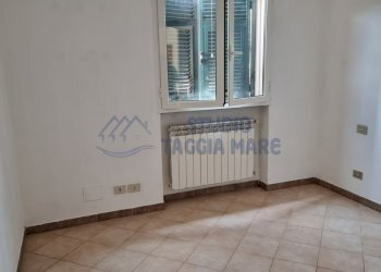 PHOTO-2023-03-06-10-41-40 12.jpg - Villa Via Fanny Roncati, Imperia - foto 24