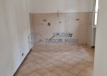 PHOTO-2023-03-06-10-41-41 7.jpg - Villa Via Fanny Roncati, Imperia - foto 29