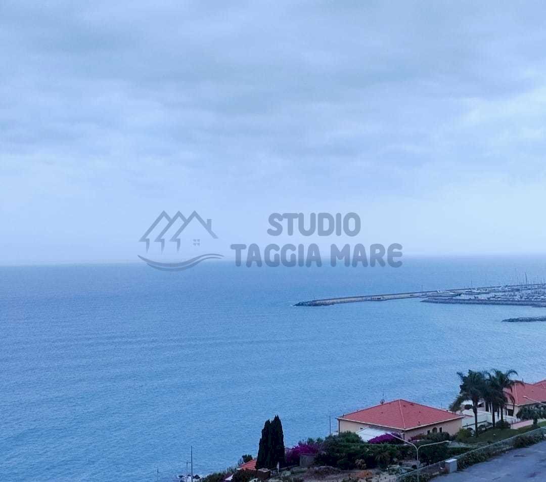 a0b13337-7dce-4075-b3c7-d5a266938404.jpg - Terreno agricolo Via allende, Cipressa - foto 1